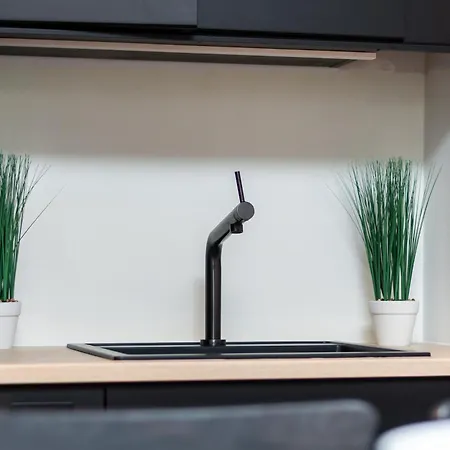 Jana Kazimierza 50 *